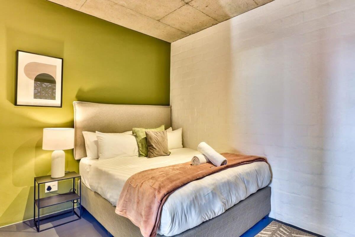 Natural Light, Penthouse Luxury, 24hr Security Le Cap