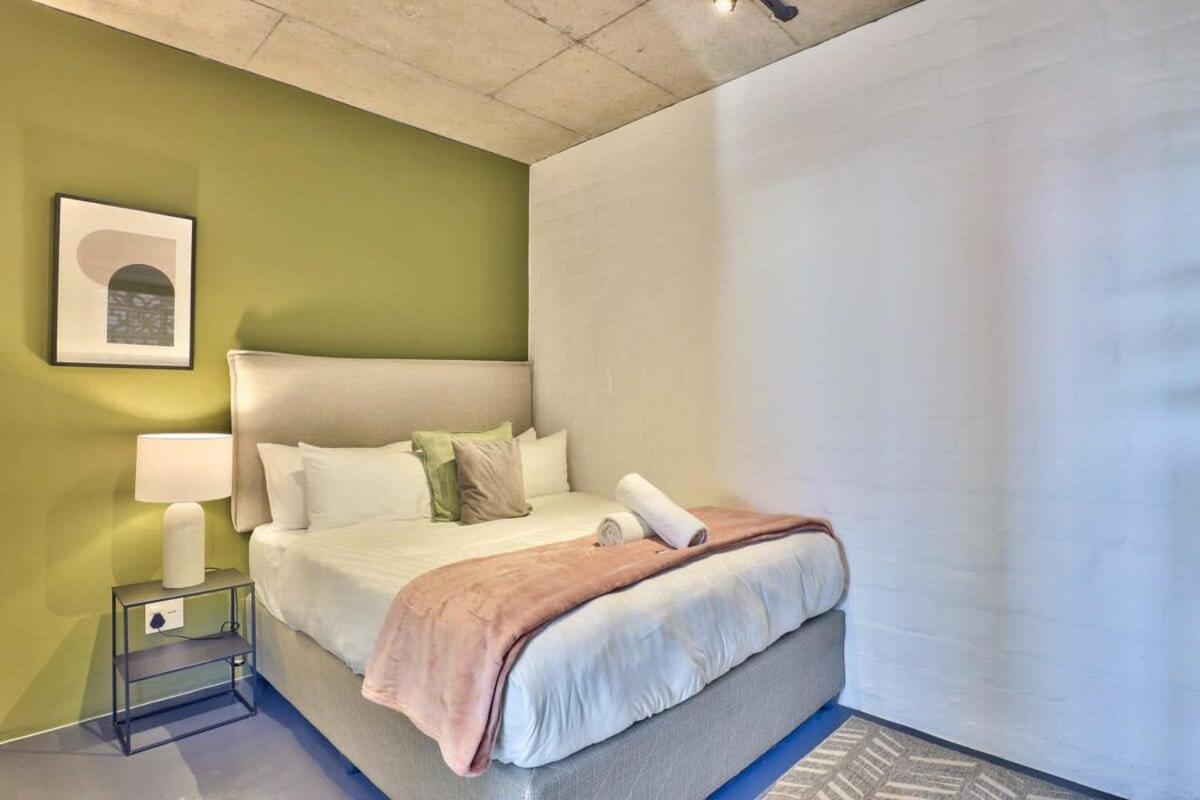 Natural Light, Penthouse Luxury, 24hr Security * Le Cap